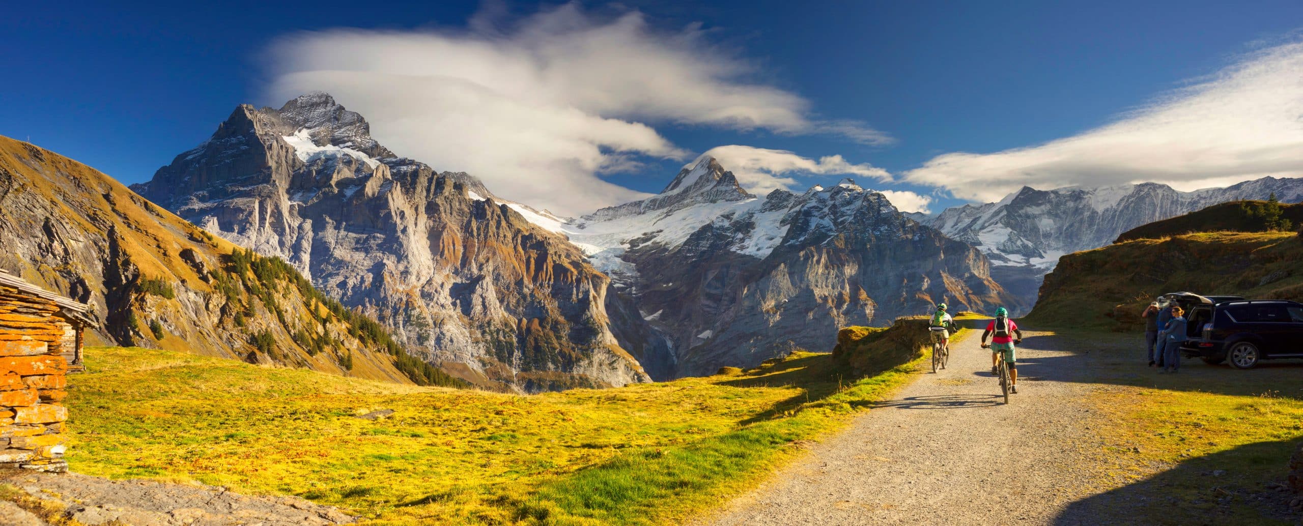 Bring your mountain bikes on a private jet to Chamonix