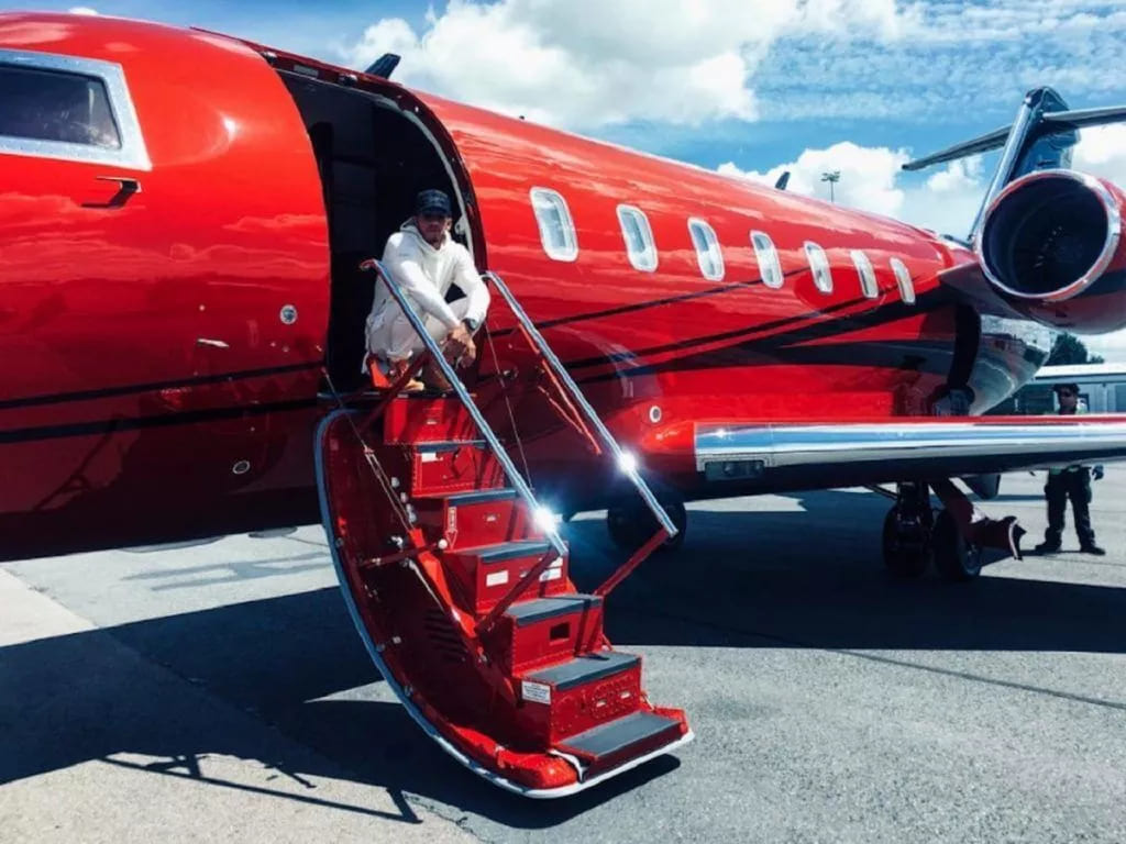 Lewis Hamilton Bombardier Challenger 605