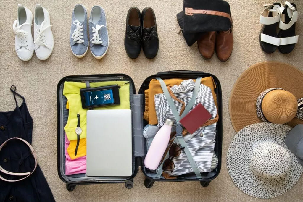 Very compact and functional luggage packing