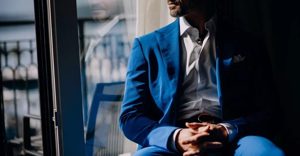 Private Jet Myths - a millionaire waiting for his airplane