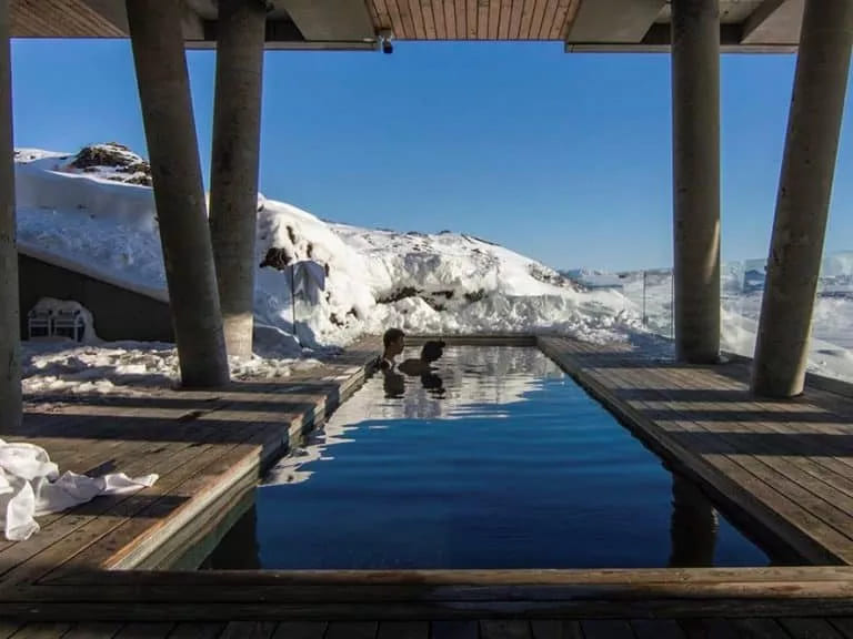 Winter jacuzzi