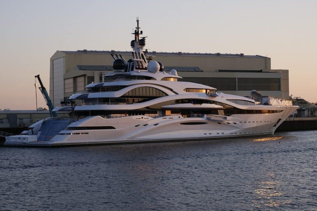 Luxury Yacht Charter