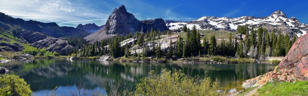 Lake Blanche Hiking Trail panorama views.