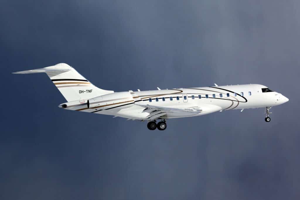 bombardier-bill-gates Bill Gates Private Jet, Bombardier Global Express