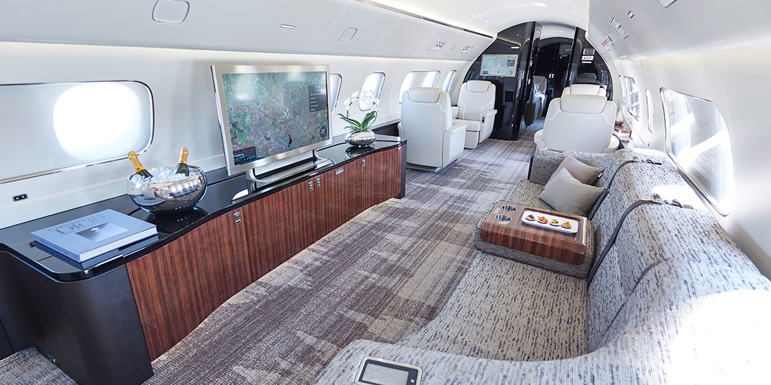 Lineage 1000 cabin interior