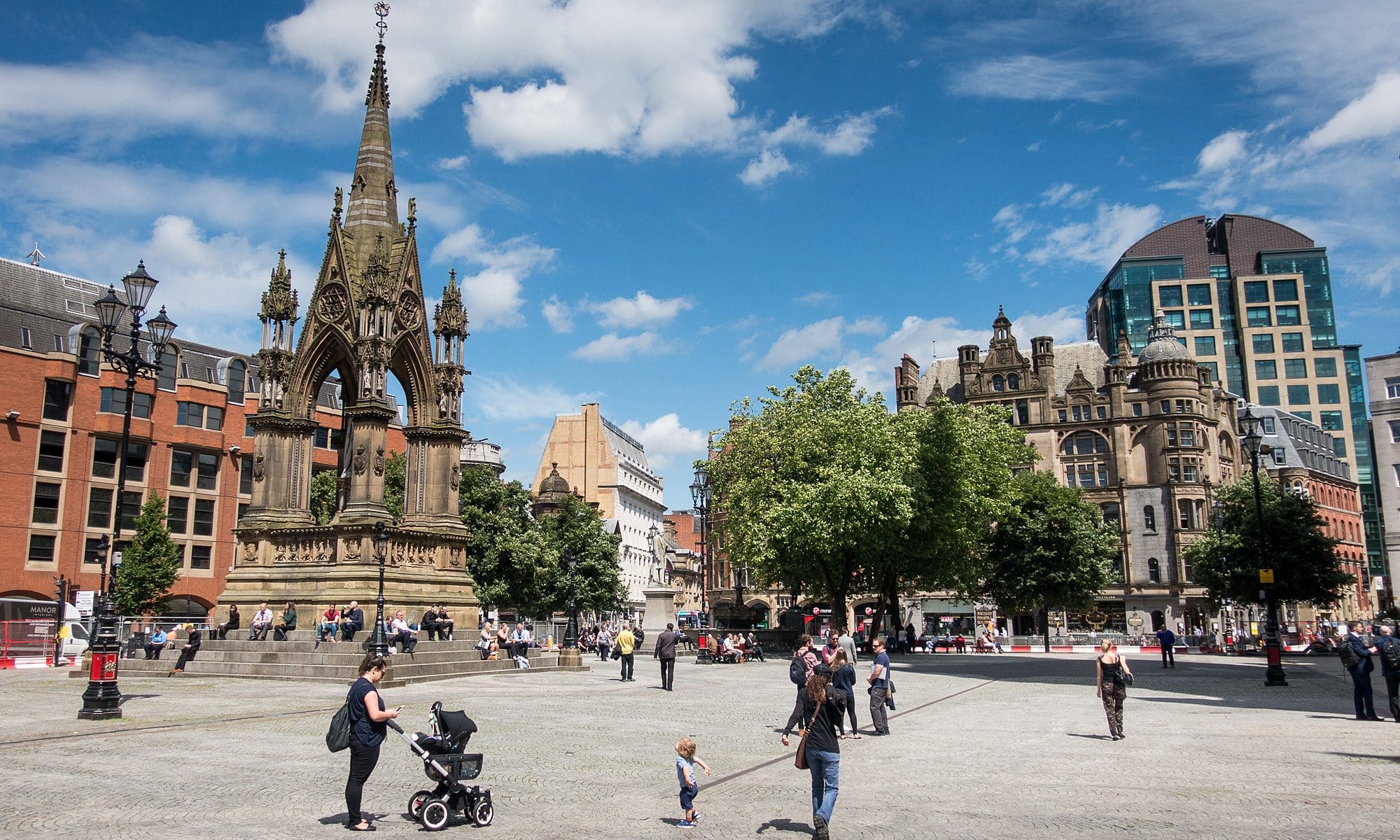 Albert Square, Manchester GB. Fly Private to Manchester