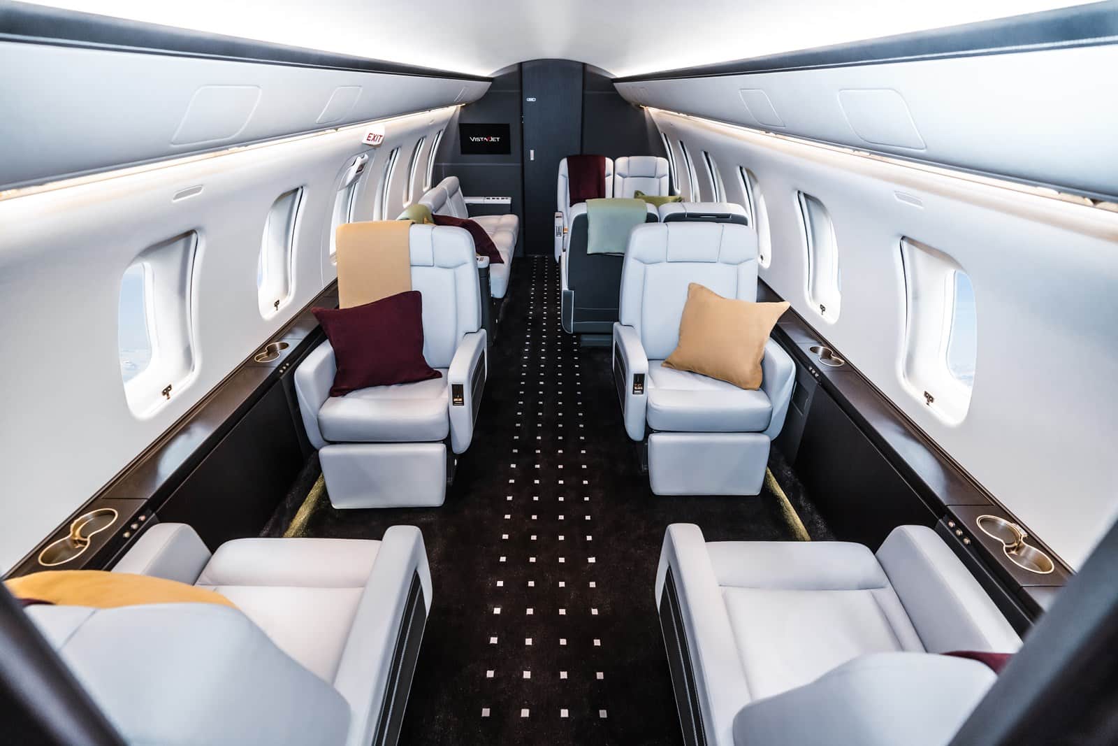 Bombardier Challenger 605 Interior