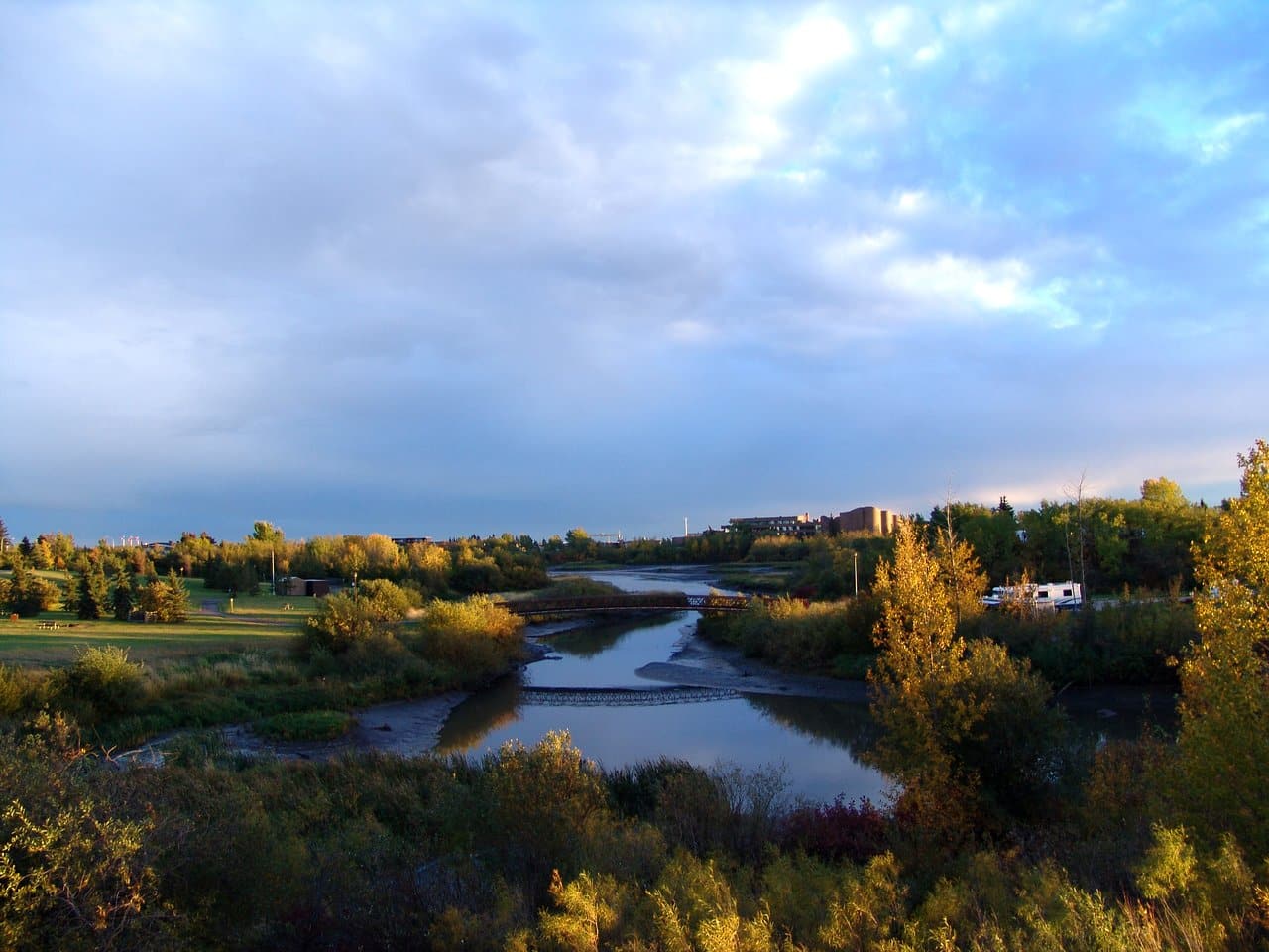 Muskoseepi Park. Fly Private to Grande Prairie.