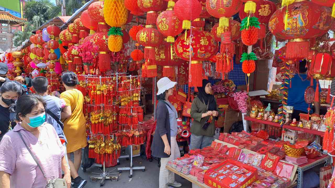 Glodok (Jakarta Chinatown). Fly Private to Jakarta.